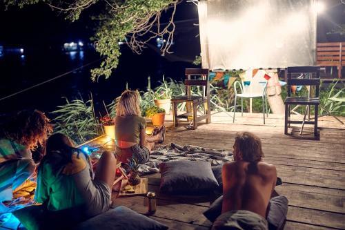 outdoor cinema as ​first date ideas london​