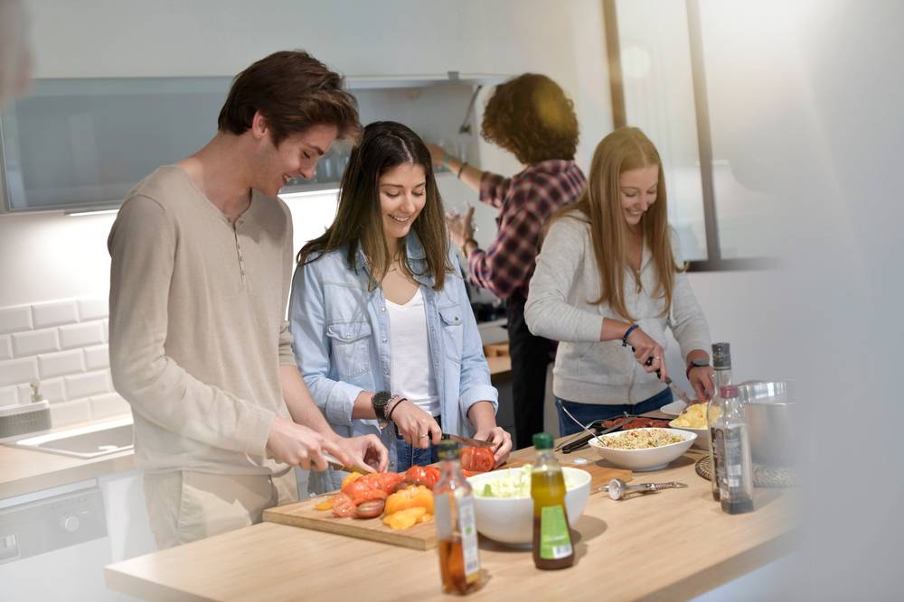 student nutrition guide - easy meals on a budget
